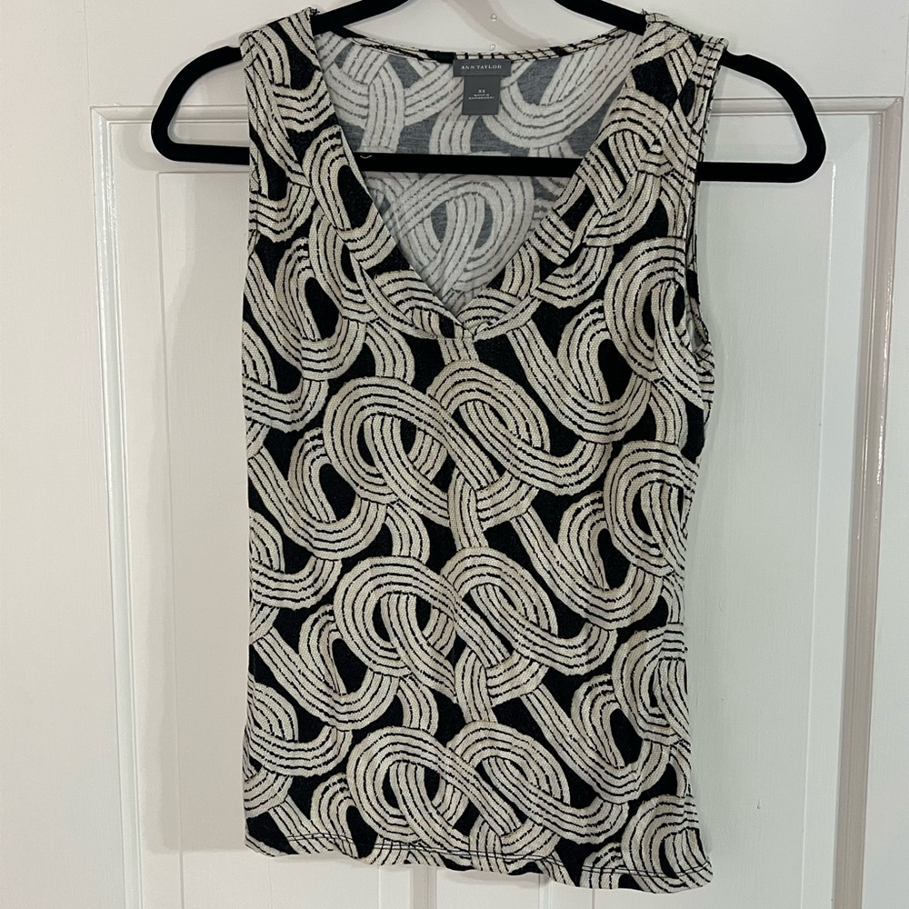 Ann Taylor Black and Cream Swirl Tank Top